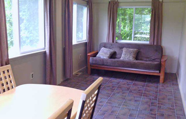 Pond View Farm House bedroom